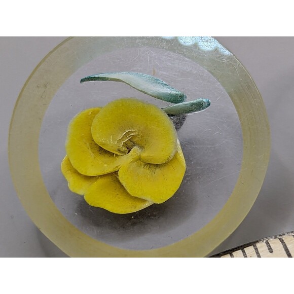 Vintage Lucite Yellow Rose Earrings - Picture 3 of 5